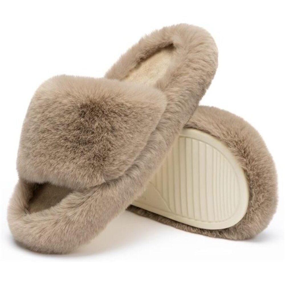 Women's Fuzzy Memory Foam Bedroom Slippers, Light Brown